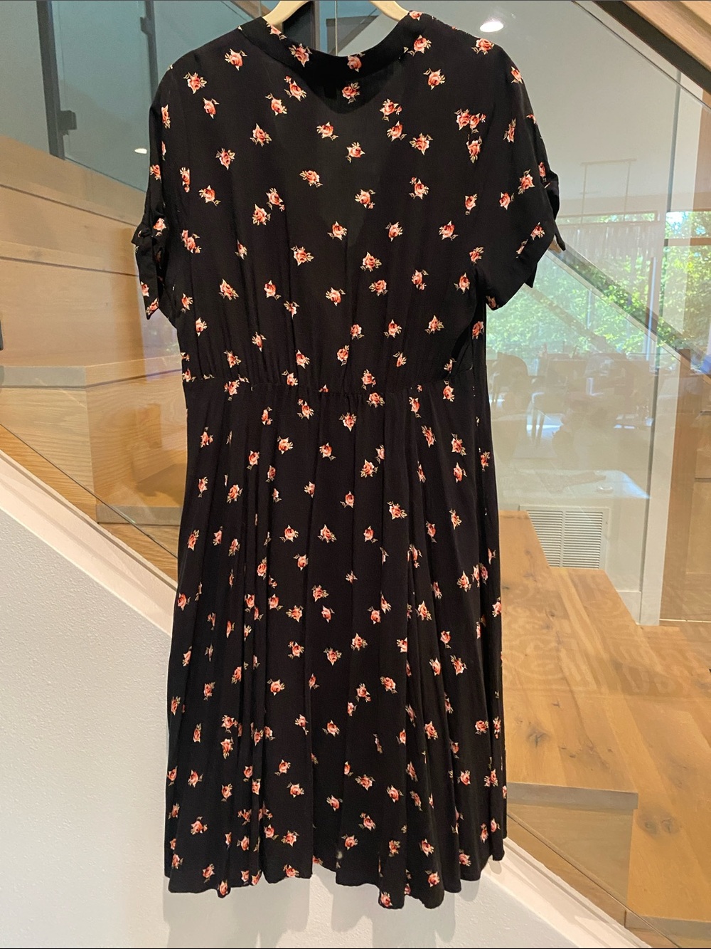 Black Floral V-Neck Midi Dress - Women's - Picture 5 of 5